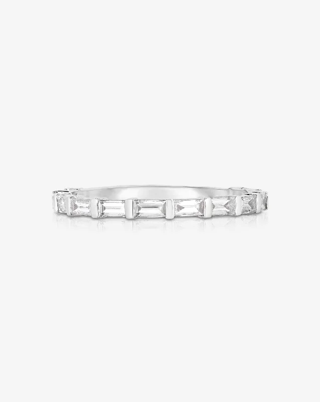 Baguette Bar 3/4 Diamond Band