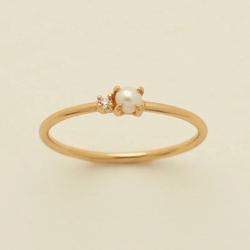 Petite Pearl Ring